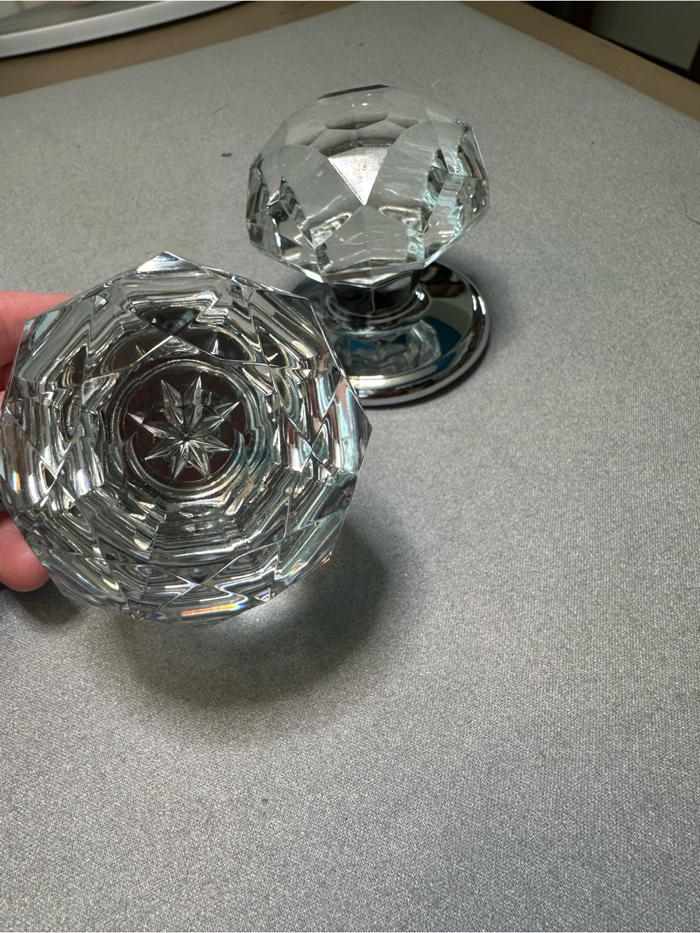 Crystal diamond cut door knobs - - Picture 2 of 4